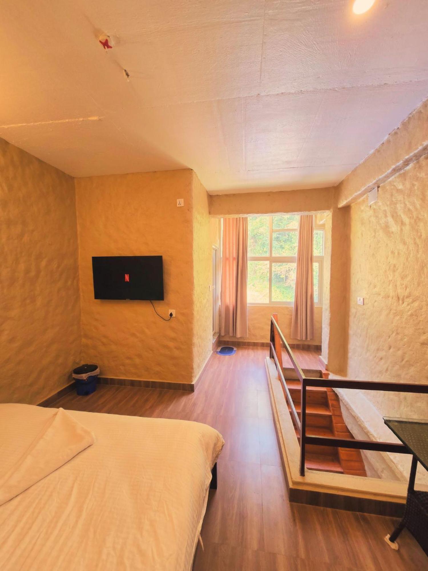 Nishan Apartments -Lakeside Pokhara Luaran gambar